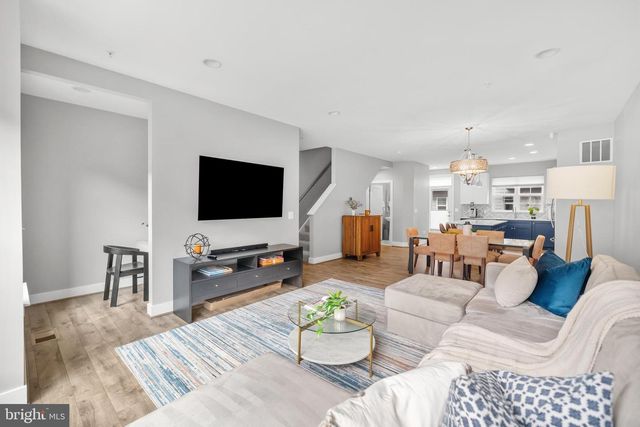 11226 BEAKER ST, Reston, VA 20190