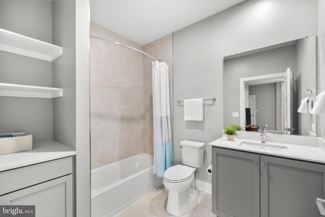 11226 BEAKER ST, Reston, VA 20190