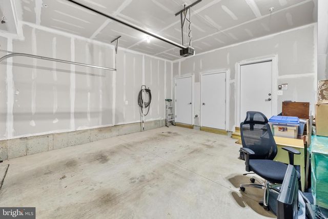 11226 BEAKER ST, Reston, VA 20190