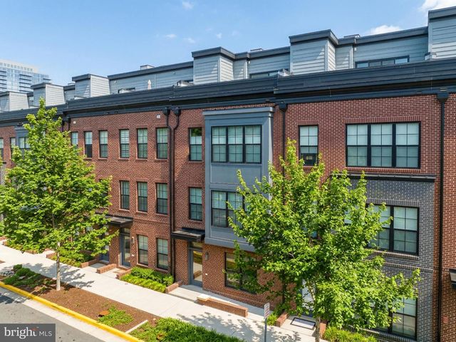 11226 BEAKER ST, Reston, VA 20190