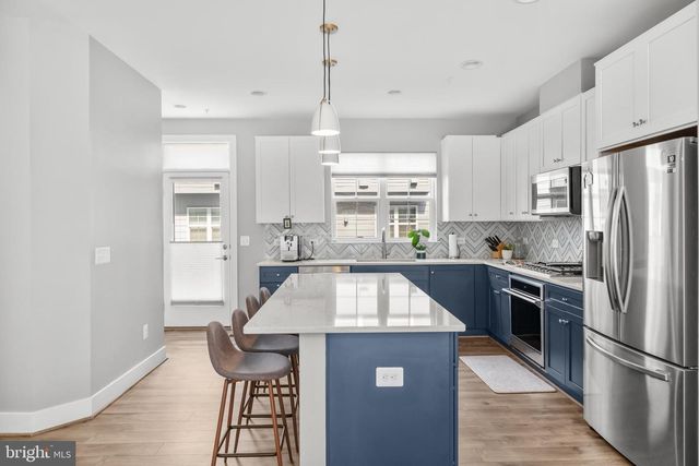 11226 BEAKER ST, Reston, VA 20190