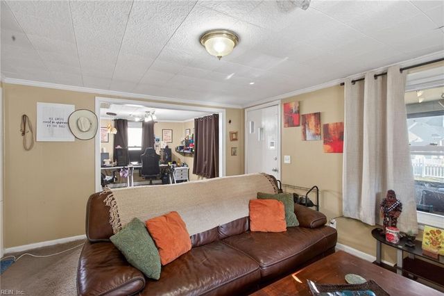 2041 Lockard AVE, Chesapeake, VA 23320