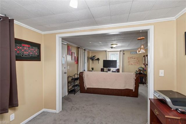 2041 Lockard AVE, Chesapeake, VA 23320