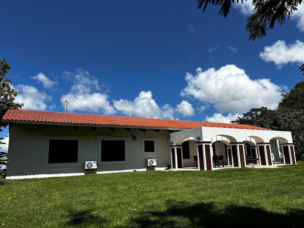Image 1 of property listing at 5 CAMINO PEDRO RAMOS ST BEVERLY HILLS DEV, Guaynabo, PR 00969