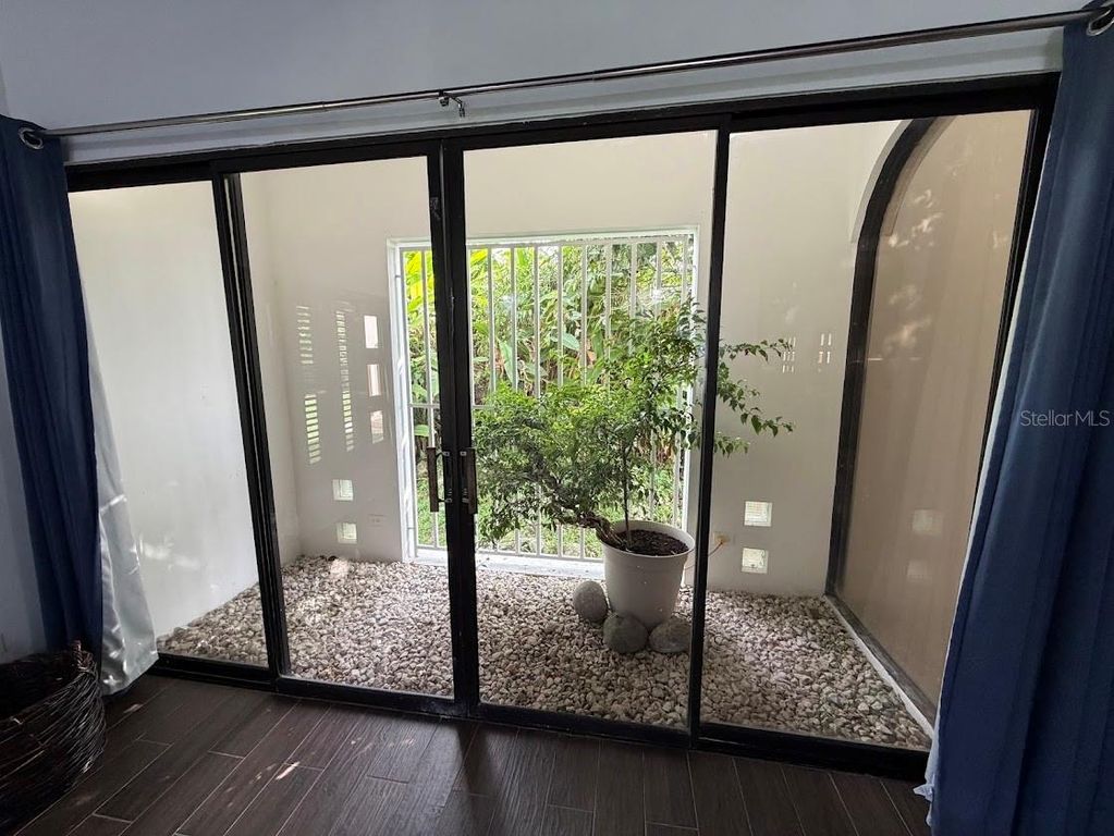 Image 16 of property listing at 5 CAMINO PEDRO RAMOS ST BEVERLY HILLS DEV, Guaynabo, PR 00969