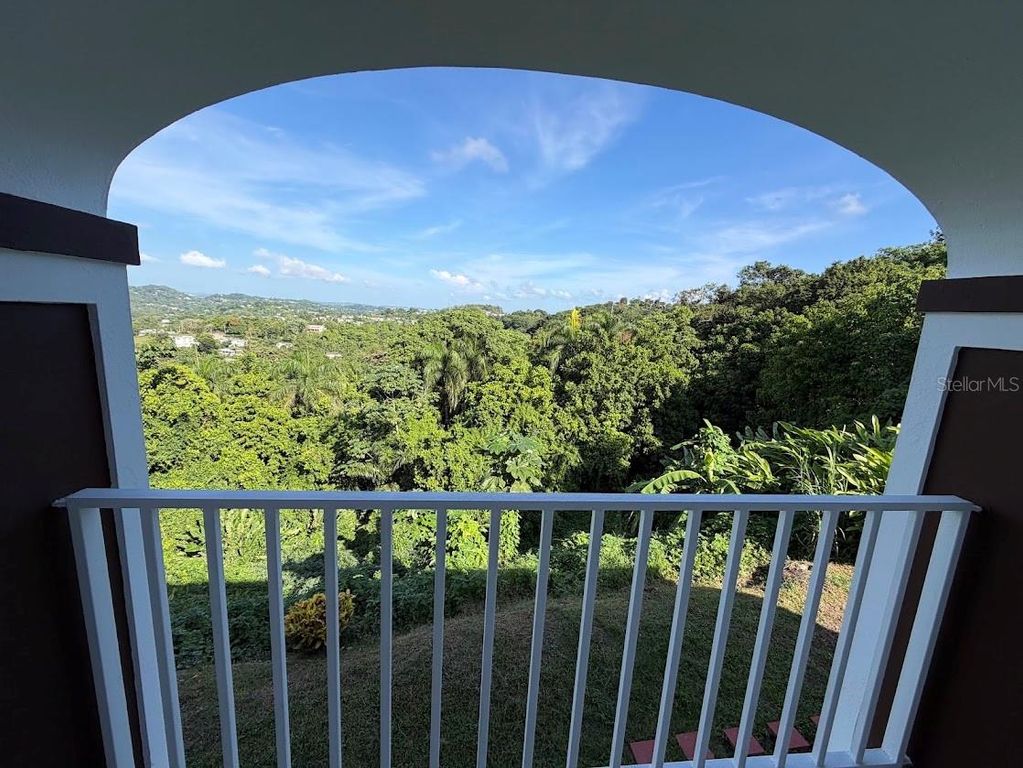 Image 43 of property listing at 5 CAMINO PEDRO RAMOS ST BEVERLY HILLS DEV, Guaynabo, PR 00969