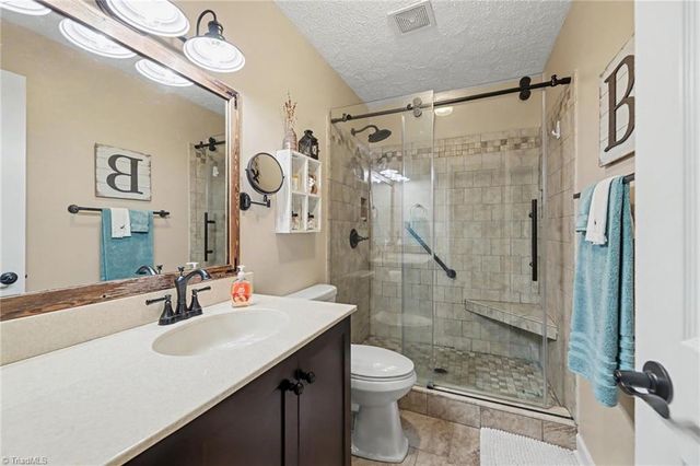 329 Pine Road, Eden, NC 27288