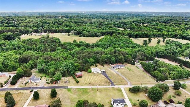 329 Pine Road, Eden, NC 27288