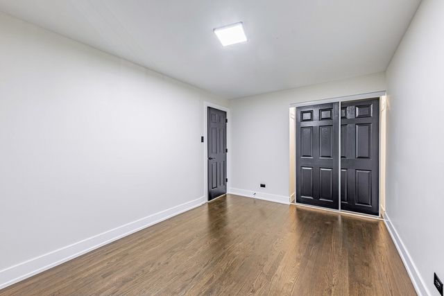 8051 S Escanaba Avenue, Chicago, IL 60617