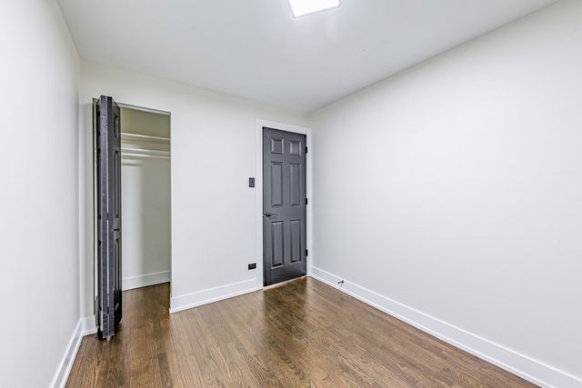 8051 S Escanaba Avenue, Chicago, IL 60617