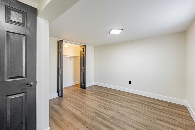 8051 S Escanaba Avenue, Chicago, IL 60617