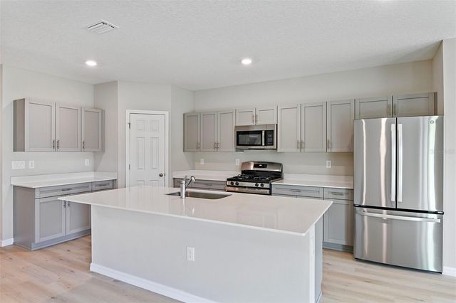 34993 ARBOR RETREAT DRIVE, Dade City, FL 33525