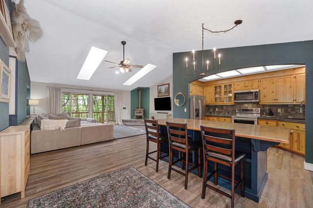2101 Secret Diggin Ct, Cool, CA 95614