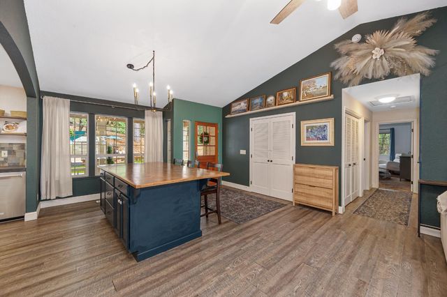 2101 Secret Diggin Ct, Cool, CA 95614
