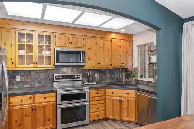 2101 Secret Diggin Ct, Cool, CA 95614