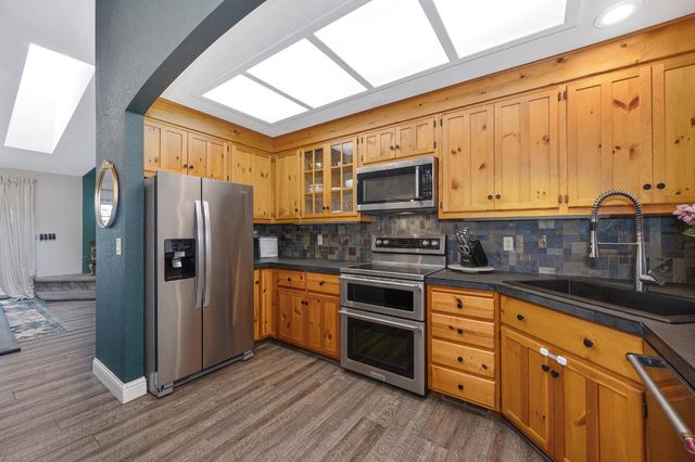 2101 Secret Diggin Ct, Cool, CA 95614