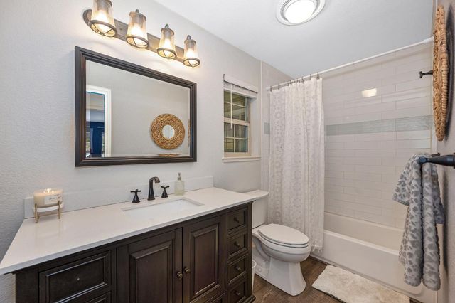 2101 Secret Diggin Ct, Cool, CA 95614
