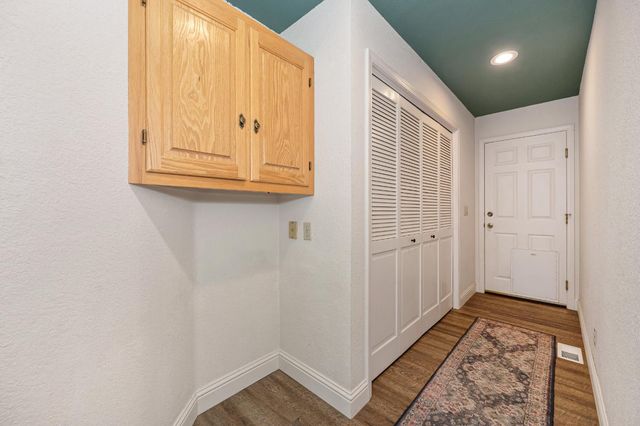 2101 Secret Diggin Ct, Cool, CA 95614