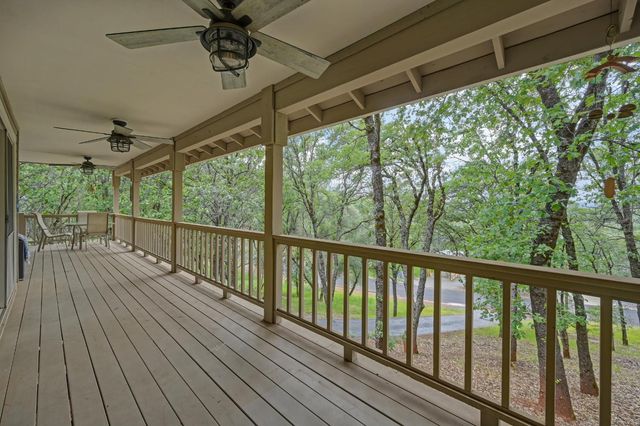 2101 Secret Diggin Ct, Cool, CA 95614