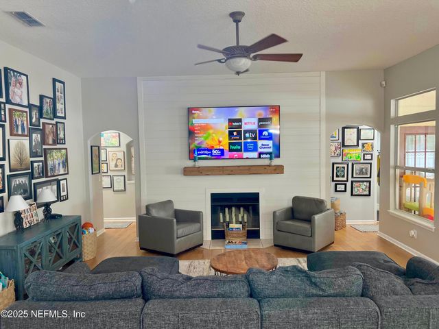 2020 BELLE GROVE Trace, Fleming Island, FL 32003