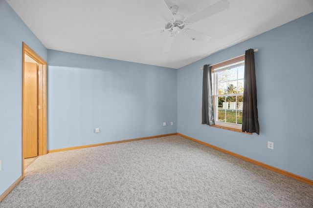 1031 Blackbird Trail SW, Hutchinson, MN 55350