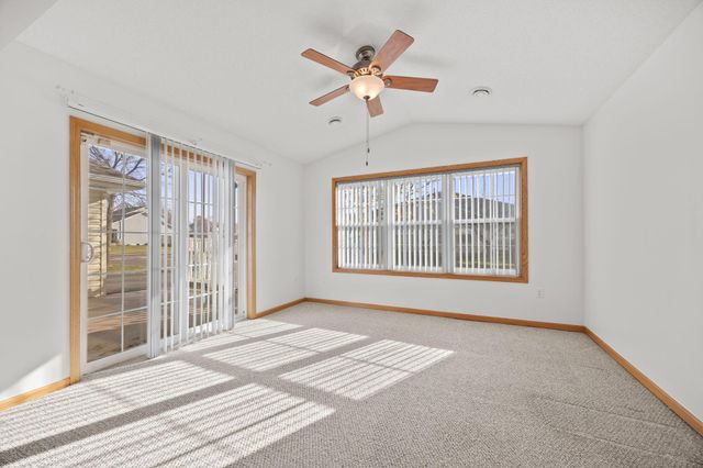 1031 Blackbird Trail SW, Hutchinson, MN 55350