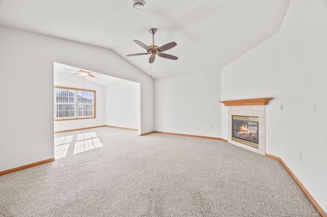 1031 Blackbird Trail SW, Hutchinson, MN 55350