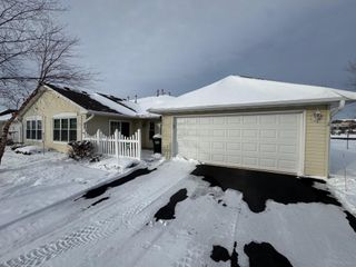1031 Blackbird Trail SW, Hutchinson, MN 55350