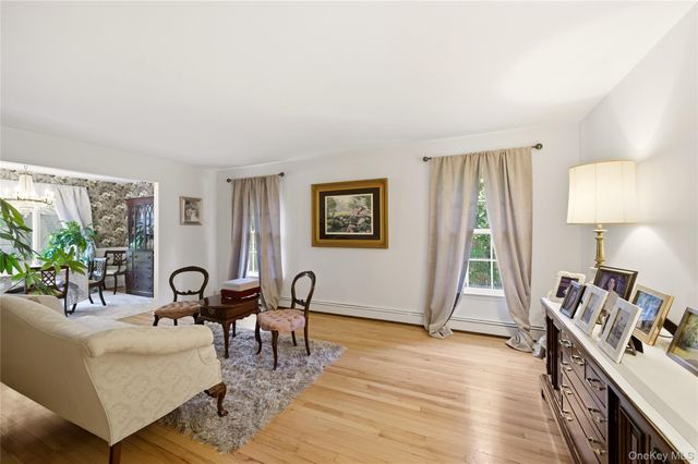 30 Woodland Road, Miller Place, NY 11764