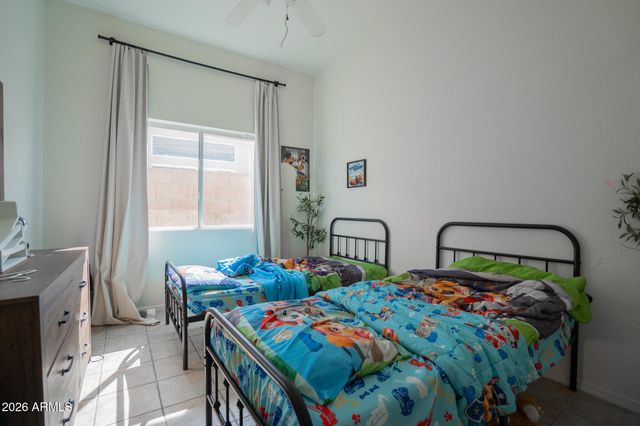 17648 N 17TH Street, Phoenix, AZ 85022