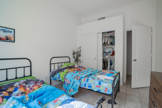 17648 N 17TH Street, Phoenix, AZ 85022