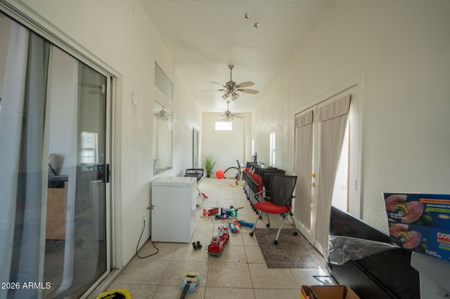 17648 N 17TH Street, Phoenix, AZ 85022