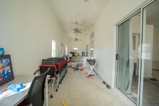 17648 N 17TH Street, Phoenix, AZ 85022