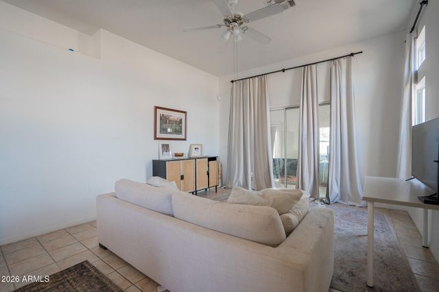 17648 N 17TH Street, Phoenix, AZ 85022