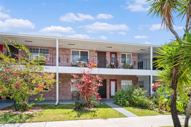 1050 Atlantic Shores Blvd 210, Hallandale Beach, FL 33009