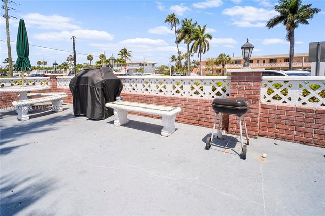 1050 Atlantic Shores Blvd 210, Hallandale Beach, FL 33009