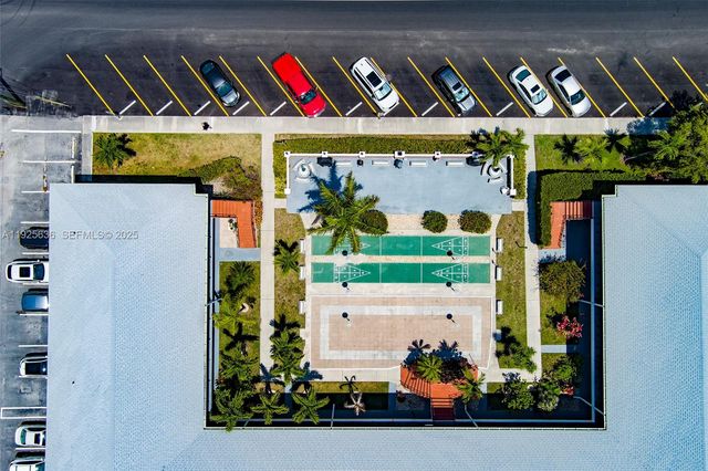 1050 Atlantic Shores Blvd 210, Hallandale Beach, FL 33009