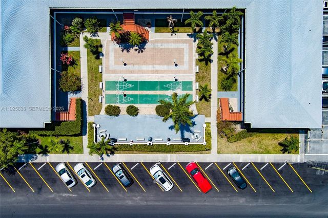 1050 Atlantic Shores Blvd 210, Hallandale Beach, FL 33009