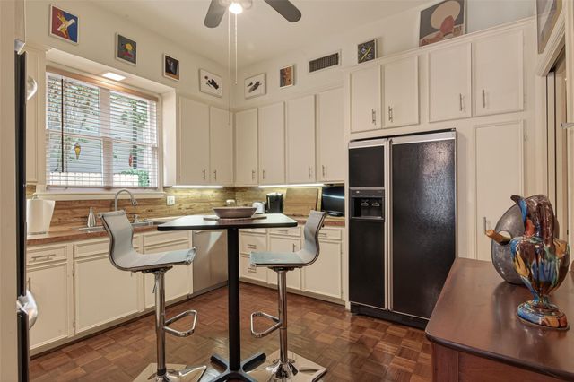2030 Southgate Boulevard, Houston, TX 77030