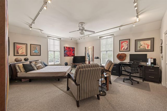 2030 Southgate Boulevard, Houston, TX 77030