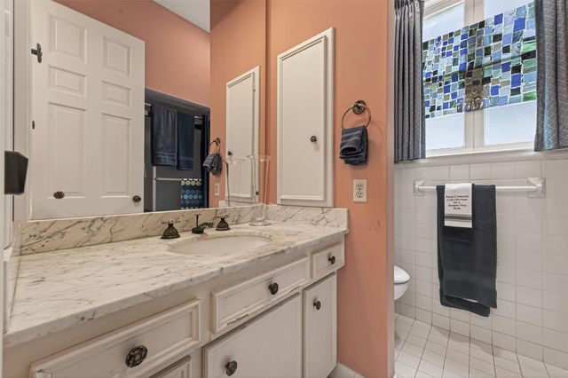 2030 Southgate Boulevard, Houston, TX 77030