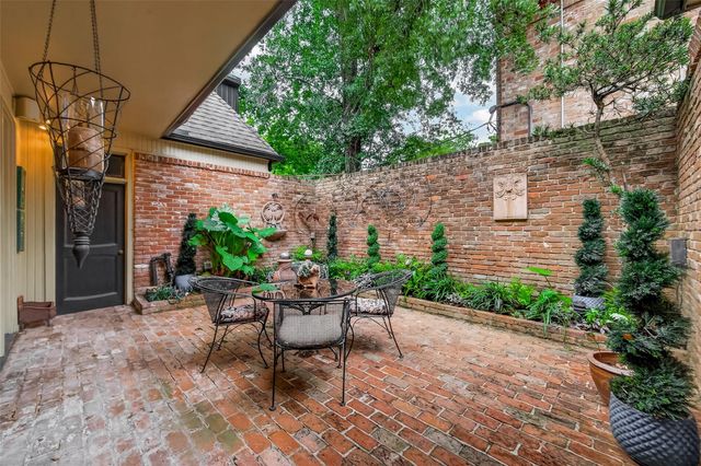 2030 Southgate Boulevard, Houston, TX 77030