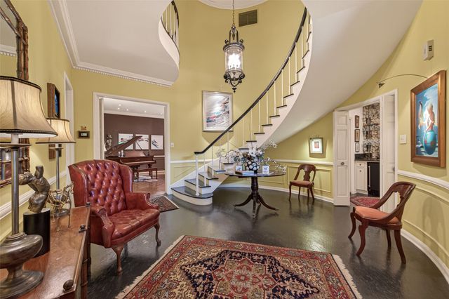 2030 Southgate Boulevard, Houston, TX 77030