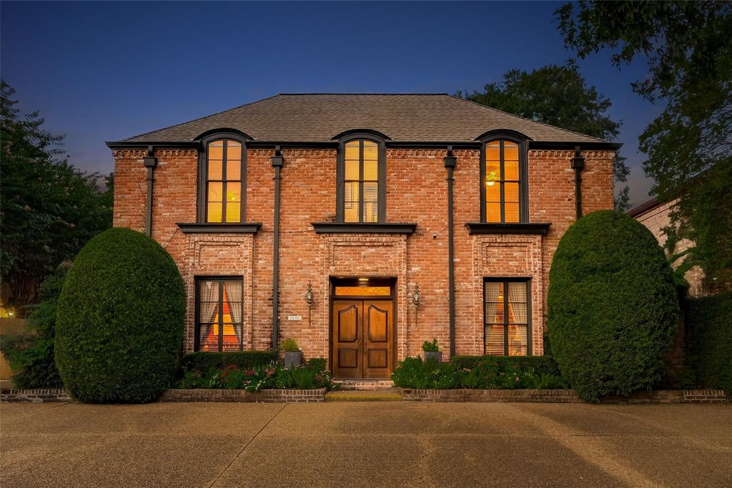 2030 Southgate Boulevard, Houston, TX 77030