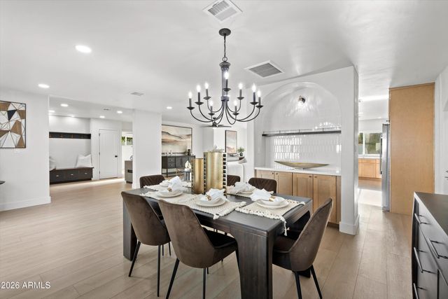 7210 N 17TH Avenue, Phoenix, AZ 85021