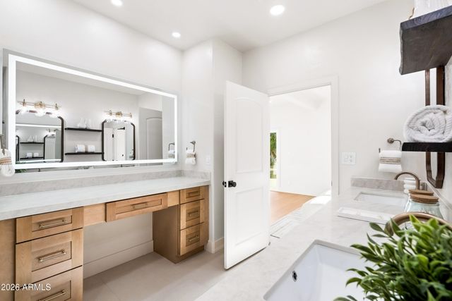 7210 N 17TH Avenue, Phoenix, AZ 85021