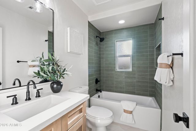 7210 N 17TH Avenue, Phoenix, AZ 85021