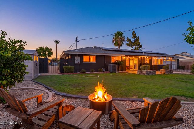 2051 W WINDSOR Avenue, Phoenix, AZ 85009