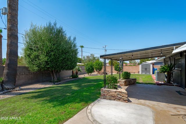 2051 W WINDSOR Avenue, Phoenix, AZ 85009