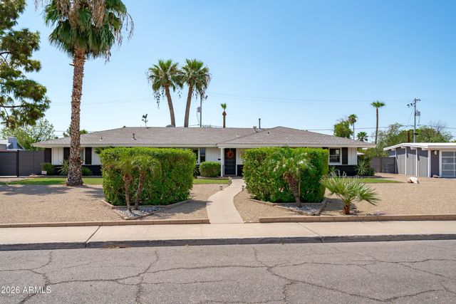 2051 W WINDSOR Avenue, Phoenix, AZ 85009
